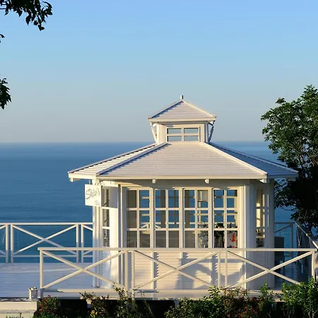 Lighthouse And Aparthotel